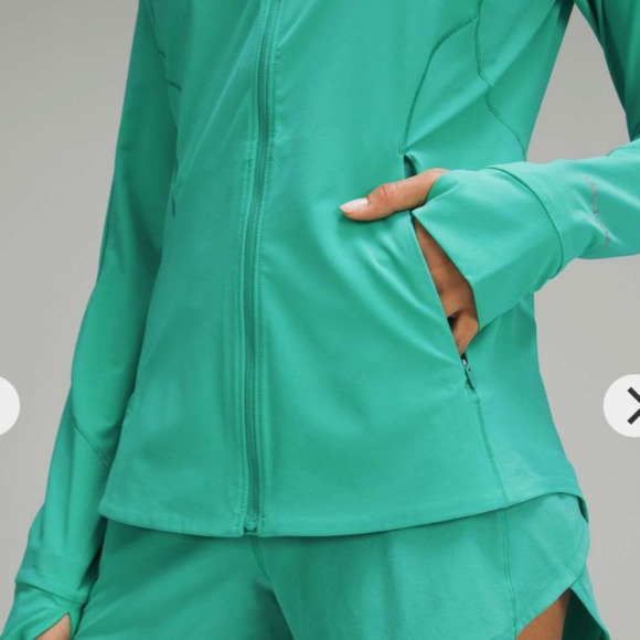 NWOT Lululemon Mist Over Windbreaker - Picture 4 of 11